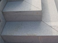 015 - Bordas de Piscina e Escada em Granito Cinza Andorinha Escovado